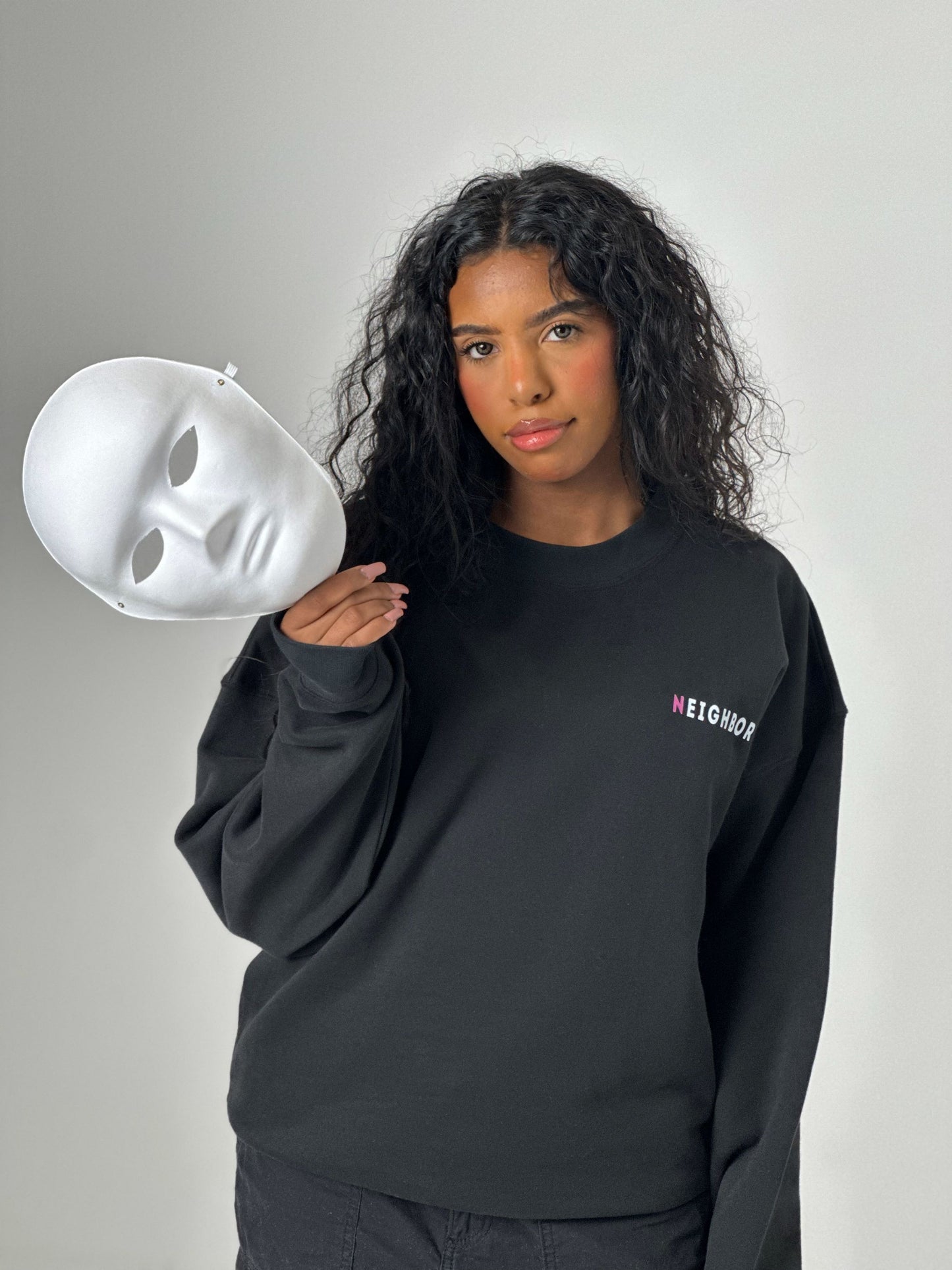 NEIGHBOR STAY TRUE OVERSIZED CREWNECK - BLACK